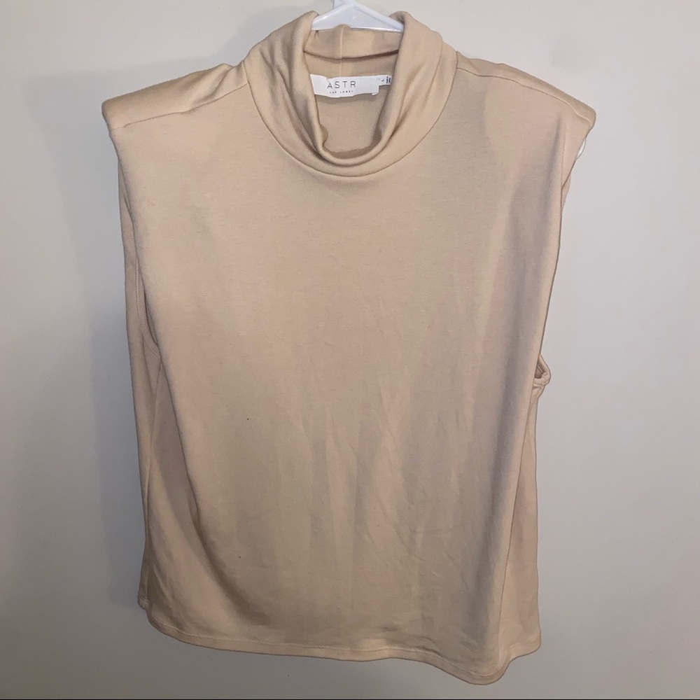 ASTR the label top